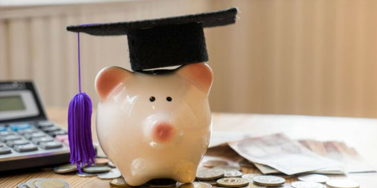 Pour les Français, la rentrée scolaire est synonyme de dépenses, de stress et d’inflation : 87 % d’entre eux réclament des cours à l’école pour apprendre à gérer son argent