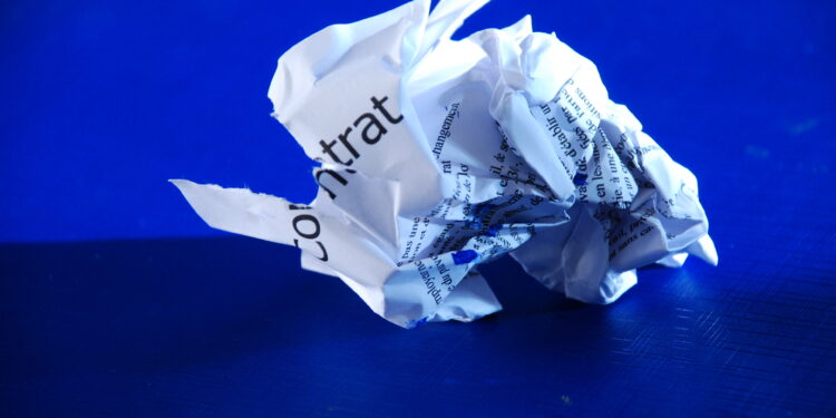 Marchés publics : importance des bonnes pratiques en matière de résiliation aux frais et risques