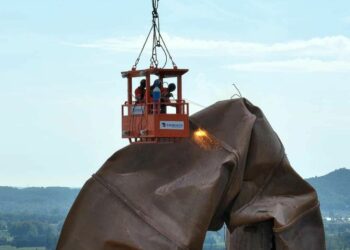 Le grignotage de la cheminée d’Aramon se poursuit