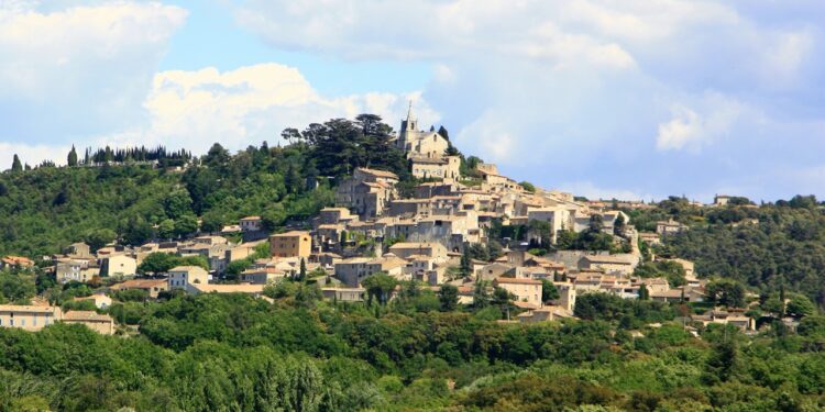 Région Sud : 215 940€ pour restaurer l’intérieur de l’église haute de Bonnieux