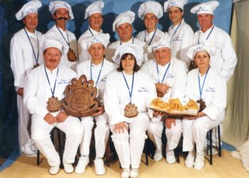 30 ans après, la Confrérie des Taste-Fougasse se décarcasse toujours pour promouvoir le pain typique de notre région