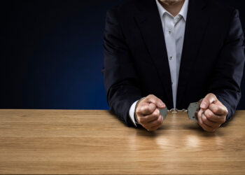 Elargissement de l’infraction de favoritisme aux influenceurs des décisions publiques