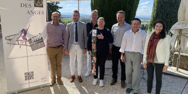 Châteauneuf-du-Pape, Hostellerie des Fines roches, 1er festival international du film de court métrage