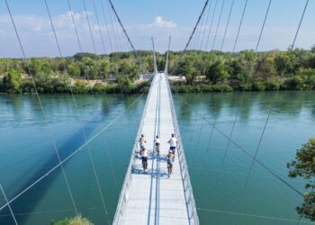 (Vidéo) Via Rhôna : à la découverte de la nouvelle passerelle sur le Rhône
