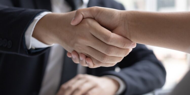 Orange : le centre commercial Le Coudoulet organise un forum de l’emploi