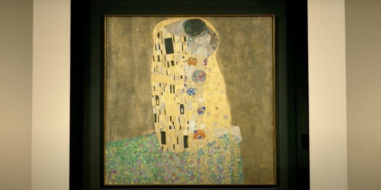 Le Baiser de Gustav Klimt exposé sur grand écran au cinéma Capitole
