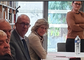 Lucien Stanzione interpelle le gouvernement sur la difficulté à obtenir des aides pour la cerise et la lavande