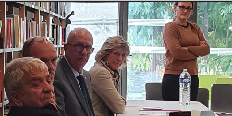 Lucien Stanzione interpelle le gouvernement sur la difficulté à obtenir des aides pour la cerise et la lavande