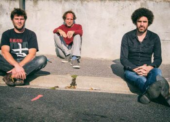 Ostrakinda, un trio inclassable