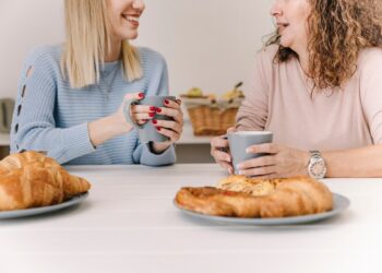 Rencontre entre professionnels autour d’un café à Avignon