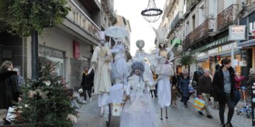 Les rues de Bonnieux deviennent féériques pour les fêtes de fin d&rsquo;année