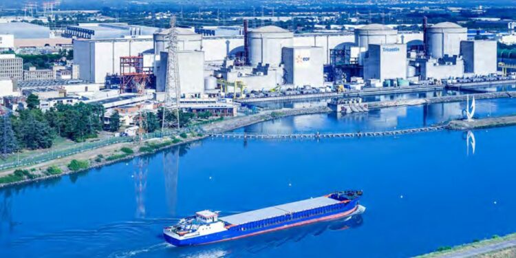 EDF : le 4e réacteur de la centrale nucléaire de Tricastin à l’arrêt pour maintenance