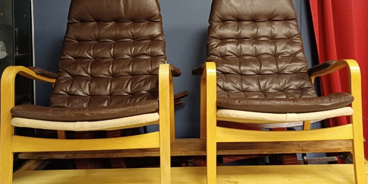 Res Mobilis, Mobilier et objets du XXe siècle, design,Vintage et mobilier scandinave
