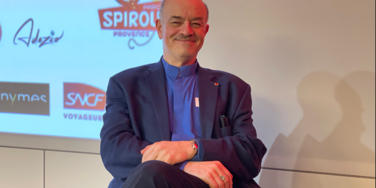 Avignon, Quand Alain Bauer, criminologue, fait un tabac au Palais des papes