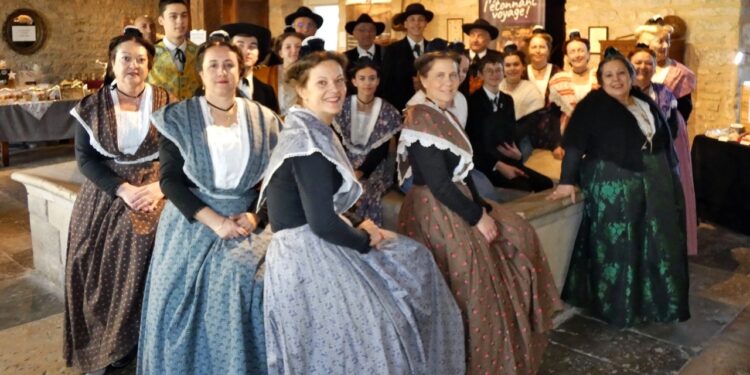 L’association Lou riban de Prouvènço fête ses 100 ans avec un événement traditionnel dans les rues d’Avignon 