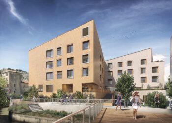 Cavaillon : le Centre hospitalier intercommunal pose la première pierre du futur Ehpad de la ville    