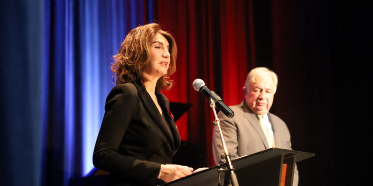 Dominique Santoni : une cavalière promue au grade de chevalier