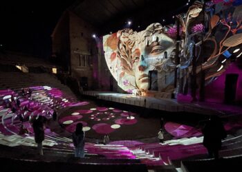 (Vidéo) Théâtre antique d’Orange, laissez-vous porter par l’Odyssée sonore