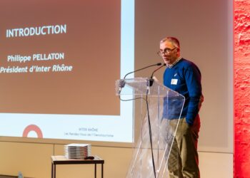 Face à la déconsommation de vin, Inter Rhône dégaine ses ambitions œnotouristiques