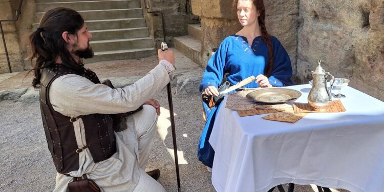 Les Gardiens de l’Histoire et de la Romanité valorisent le patrimoine du Théâtre Antique d’Orange