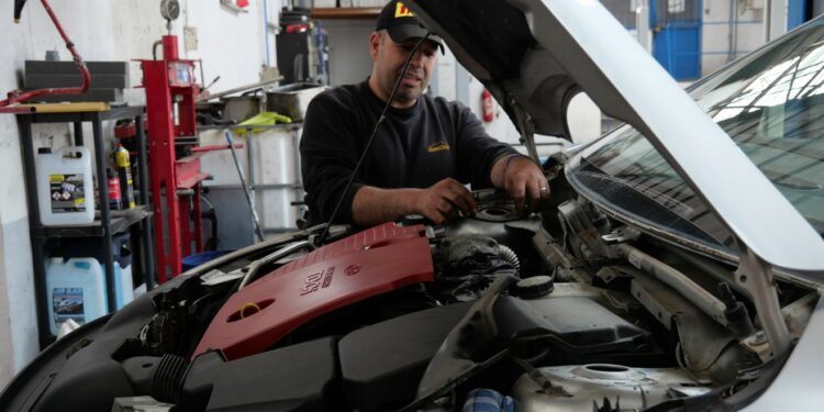 Avignon : au cœur de Passerelle, le garage solidaire qui vient en aide aux personnes en difficulté
