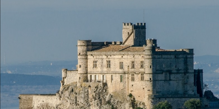 Château du Barroux, histoire d’une renaissance programmée à travers les siècles