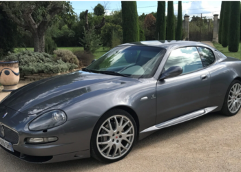 Hôtel des ventes d’Avignon, des voitures et des bijoux à tomber