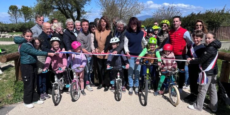 Le Département de Vaucluse inaugure la nouvelle portion de véloroute entre Velleron et Pernes-les-Fontaines