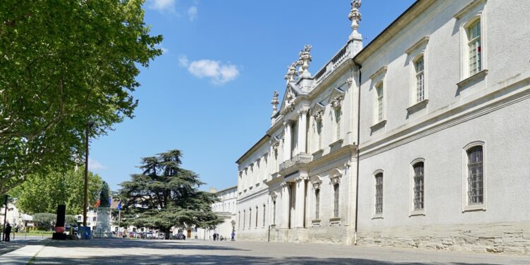 Carpentras : fermeture définitive du parking de l’Hôtel-Dieu