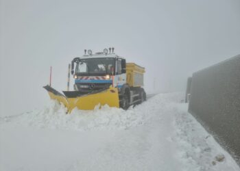 La route vers le sommet du Ventoux côté Sud temporairement fermée à cause de la neige