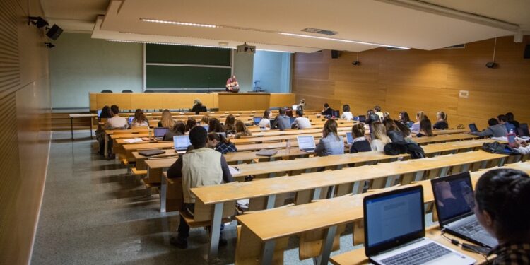 Un nouveau format de rencontres culturelles débarque à l’Université d’Avignon