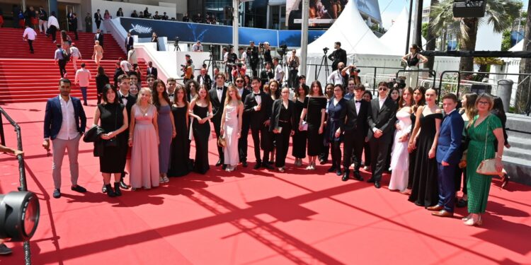 Des lycéens de l’Isle-sur-la-Sorgue montent les marches du Festival de Cannes