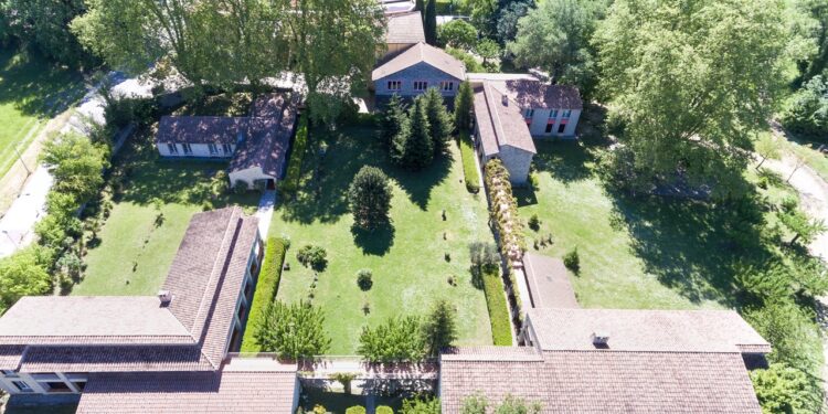 Vaison-la-Romaine : le Moulin de César rejoint le réseau de villages de vacances Capfrance