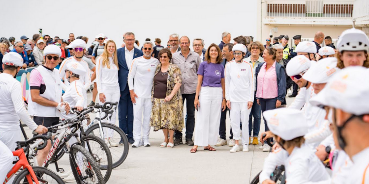 Vaucluse : la flamme olympique est passée au Ventoux