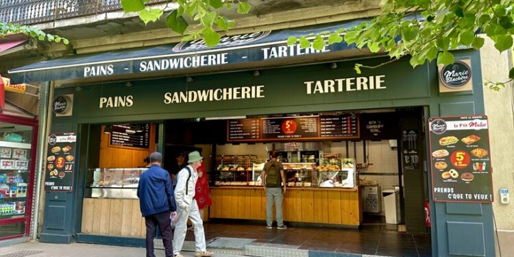 Avignon : après trois mois de fermeture, la boulangerie Marie Blachère du cours Jean Jaurès rouvre