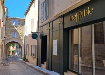 ‘Ineffable’, un feu d’artifice de textures, couleurs et saveurs dans ce nouveau restaurant de Barbentane