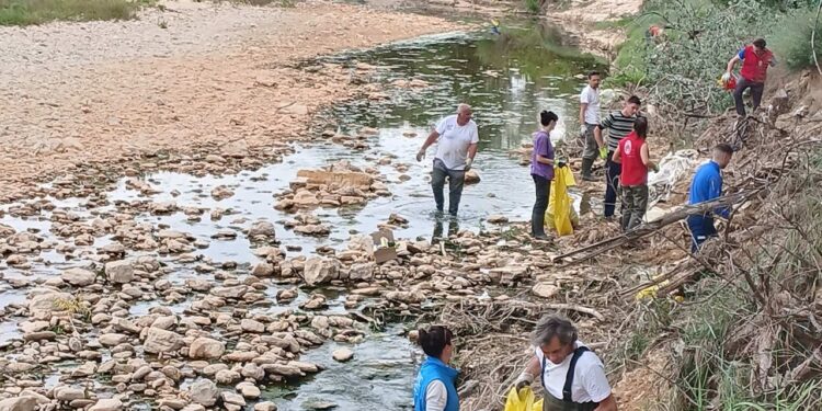750 kg de déchets collectés dans le Calavon-Coulon