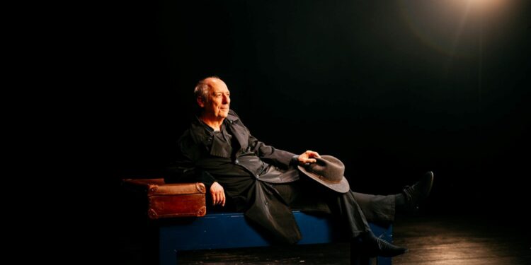 &lsquo;Tant pis c&rsquo;est moi&rsquo; à la Scala Provence, un pas si seul en scène de Sam Karmann