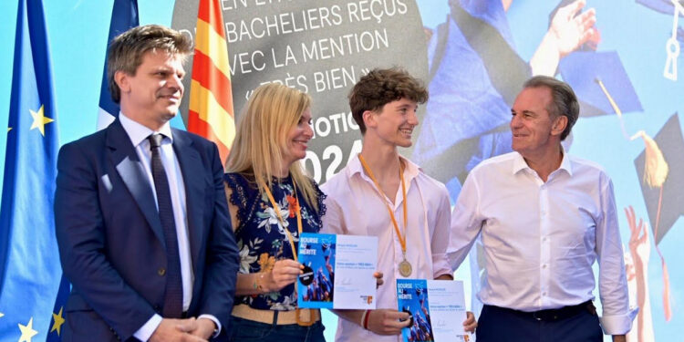 Région Sud : 400 euros de récompense pour les lycéens vauclusiens reçus au baccalauréat avec la mention « très bien »