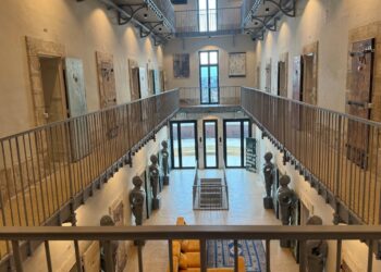 Béziers : La Prison, un lieu atypique où les clients s’évadent pour quelques nuits