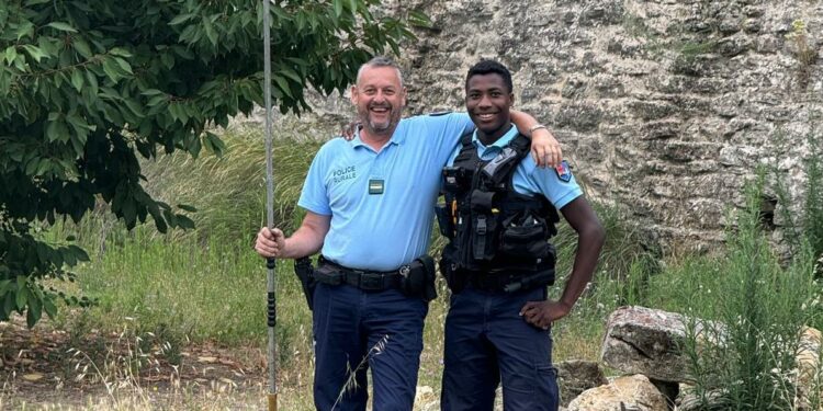 (Vidéo) Les gendarmes de Pertuis sauvent des sangliers de la noyade