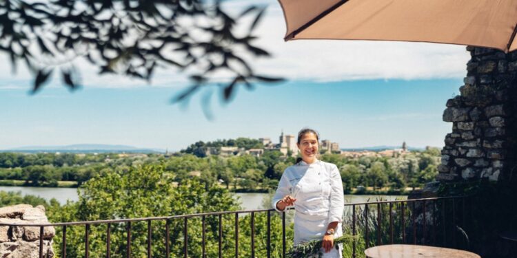 Villeneuve-lès-Avignon, Séverine Sagnet dresse sa table d’hôte à la Maison Orsini