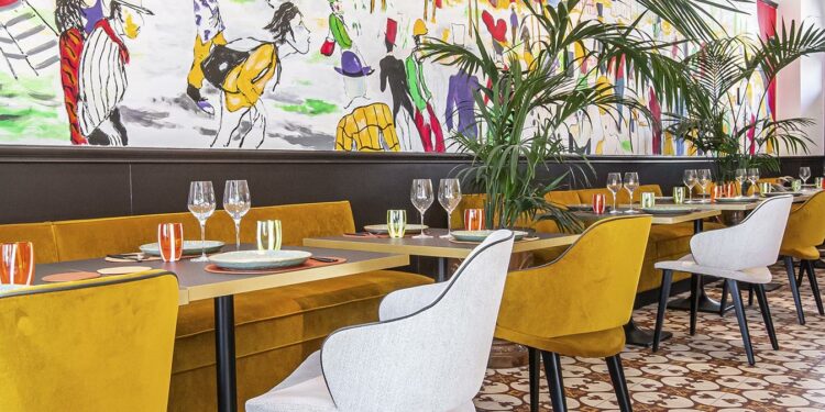 La Mère Germaine est partout chez elle à Châteauneuf-du-Pape : hôtel et restaurant étoilés, bistrot, boutique et vignes