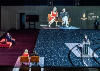 ‘Elizabeth Costello’ dans la Cour d’Honneur, brillante et déroutante autopsie d’une vie 