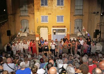 Vaucluse : la 58e édition du Festival des Nuits de l’Enclave attire 3 000 personnes