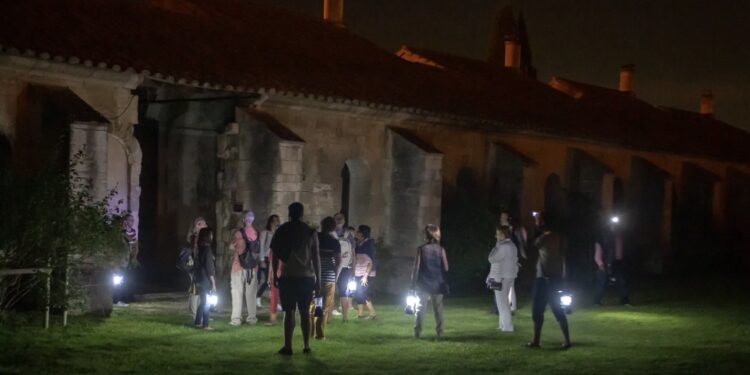 Le Grand Avignon propose une visite de la Chartreuse au clair de lune