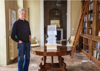 Vaucluse : une exposition « Fantômes » de l’américain Joseph Havel à Ménerbes 