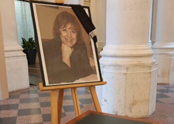 Au-delà des clivages, Avignon en larmes pour les obsèques de Marie-Josée Roig, maire pendant 19 ans