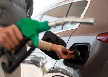 Quels pays prévoient d’interdire les voitures à essence ?