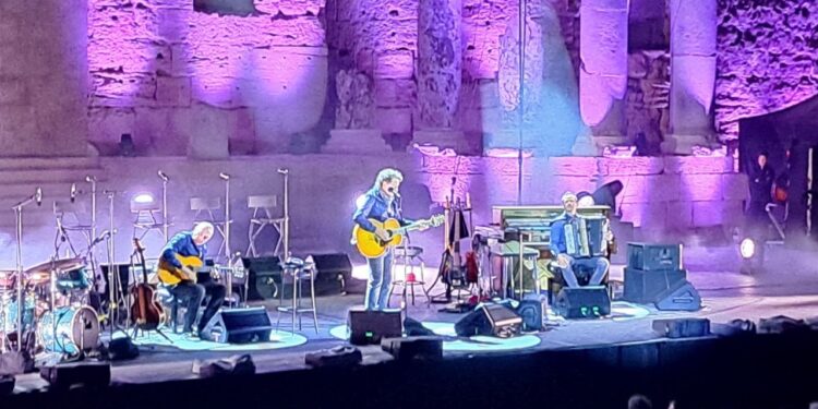 Francis Cabrel au Théâtre Antique d’Orange : près de 15 000 spectateurs en deux soirées